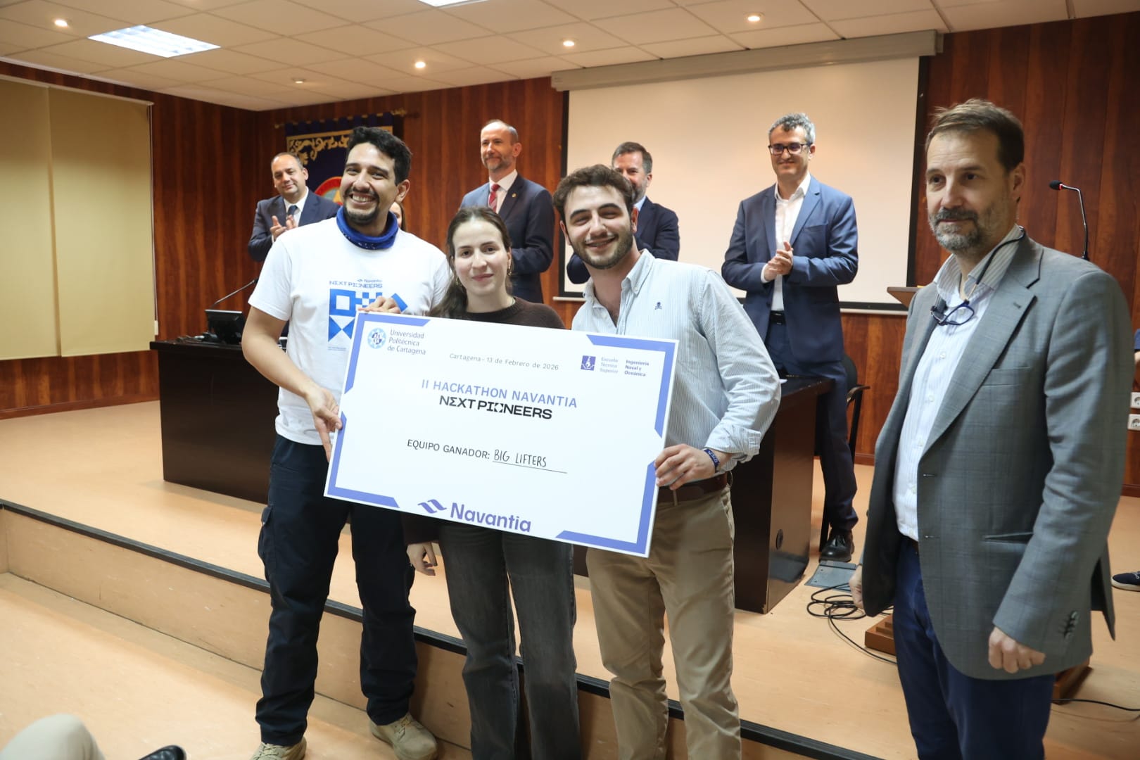 Estudiantes de Navales e Industriales ganan el reto de Navantia con un andamiaje mediante cremalleras para la construcción de submarino